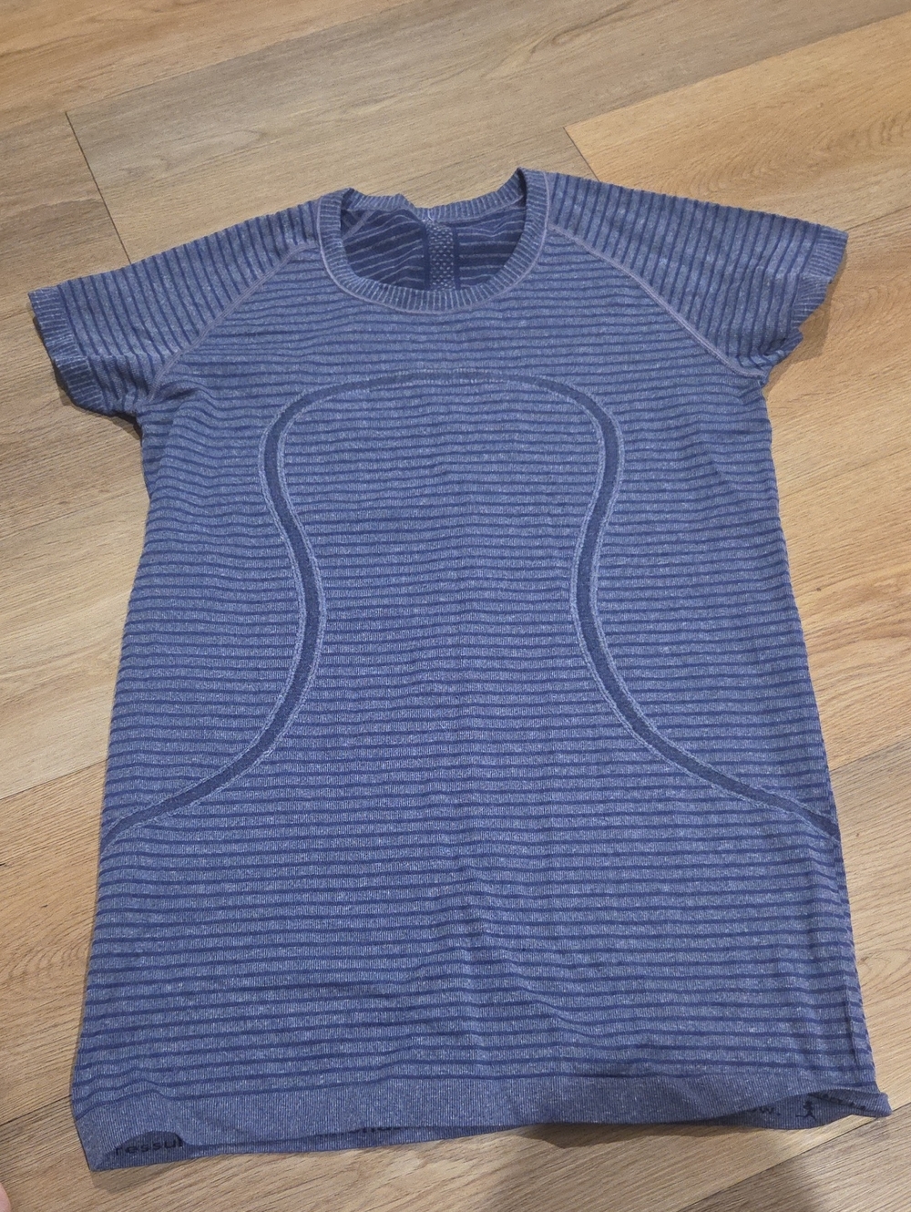 lululemon athletica Women's Short Sleeve Tee in Heathered Blue-Gray